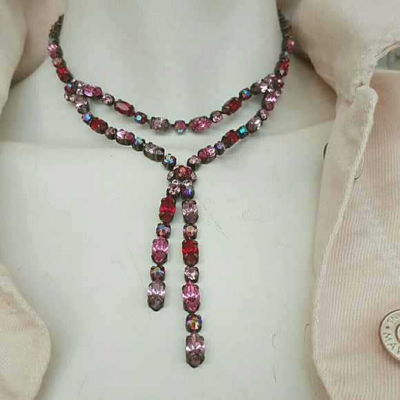 VAN GALZ Jewelry - Lariat Marquis Cut Red/Pink Swarovski Necklace